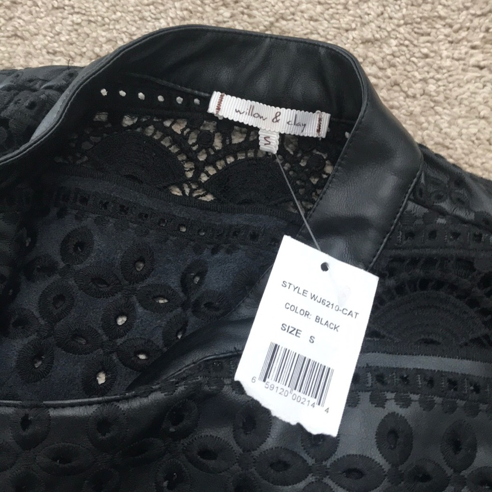 Leather jacket - Picture 3 of 6